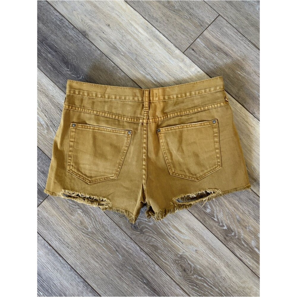 Free People Distressed Denim Shorts Size 27 - Picture 4 of 9